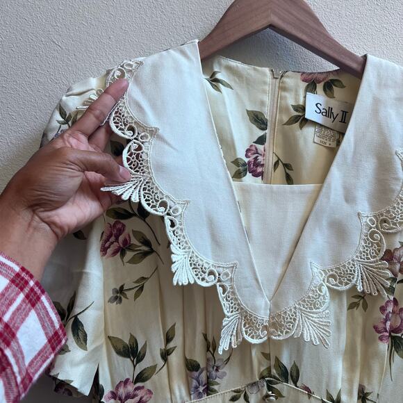 LISA II Dress 8 Prairie Cottagecore Floral Lace Collar Pleated Purple USA VTG - Picture 4 of 7